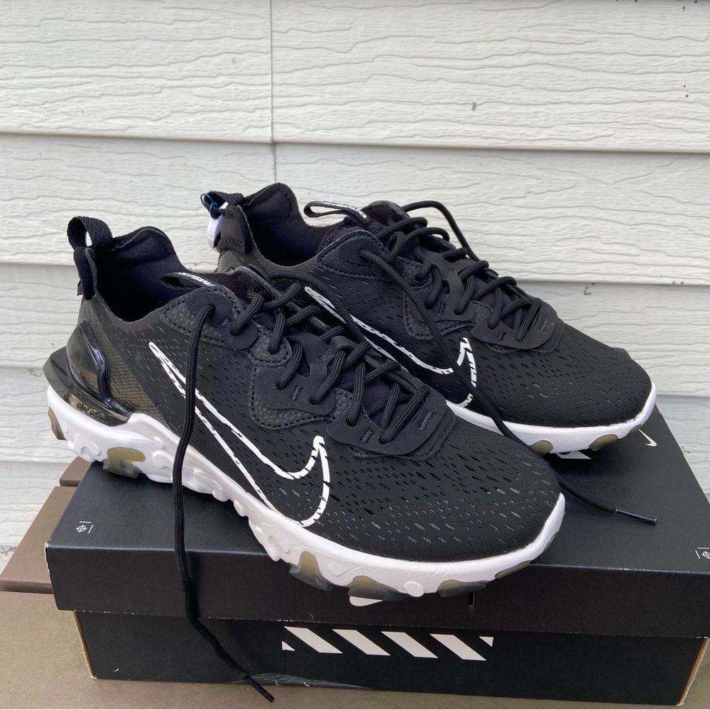 Nike React Vision Style Black/White-Black Colorway Athletic Shoes New